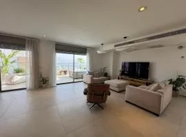 פנטהואז אלגריה - Adults only