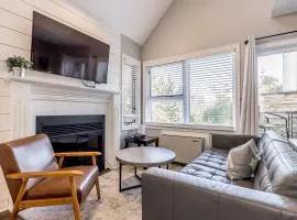 Northern Tranquility Ski-In-Out Pool Shuttle