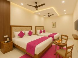 HOTEL BNK GRAND Near Goḏawalia Chauraha - 100 Meter From Baba Vishwanath Temple & Ganga Arti Ghat ! Wi-Fi #Lift #Hygiene & Spacious Room - BEST HOTEL IN VARANASI, ξενοδοχείο στο Βαρανάσι
