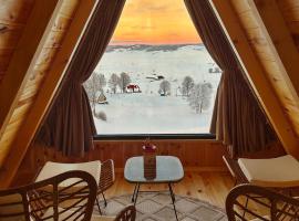 Monte zone, hotel com estacionamento em Žabljak