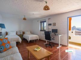 Living Artenara - NATURE Adults Only, ξενοδοχείο σε Artenara