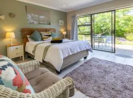 En-suite, private room, free WIFI in Plett