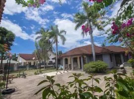 Ununio Beach Holiday Home