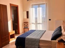 Nonno Pierino affittacamere، فندق في Civitella Casanova