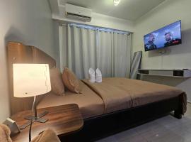 Shore Residences Sm mall of asia Marc, hotel em Manila