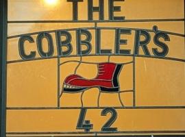 Welcome to the Cobbler's at Barry Island, hotel in Barry