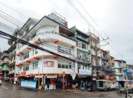 RedDoorz near Baguio Night Market