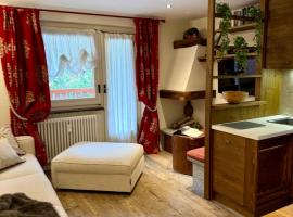 The Courma - warm 4 family with Mont Blanc view, hotel v destinaci Verrand