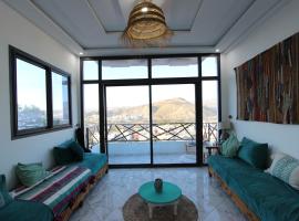 Agadir Funky Chill Guesthouse Surf, Horse, Music adventures, ξενοδοχείο σε Aourir