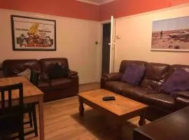 Charming 2 Bedroom Apartment in Gateshead, Close to Newcastle City Centre