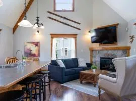 Still Winds - Private Patio - Shuttle to Blue