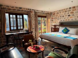 Ha Giang Aya Lodge by Localvietnam, ξενοδοχείο σε Dong Van