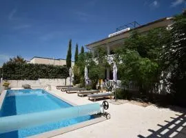 Apartman s bazenom - Sasa by Villas Guide
