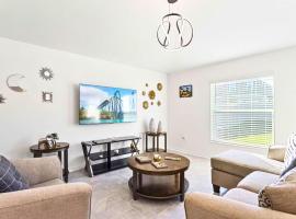 Family Vacation Home - 8 Minutes from Legoland, hôtel à Winter Haven