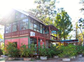 Phu Mi Lum Nao house by Nasi Jampu, Chiang Mai, hotel Ban Doi Yao városában