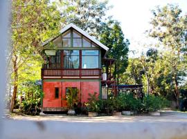 Phu Mi Lum Nao house by Nasi Jampu, Chiang Mai，Ban Doi Yao的飯店