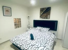 F2 Escale CDG calme à 20 mins de paris , Stade 2 France, Aéro CDG, Parc des expositions, Disneyland Paris,Futuroscope, Tour Eiffel