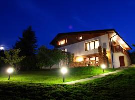 Willa Panorama SPA，烏斯特龍的豪華露營地點