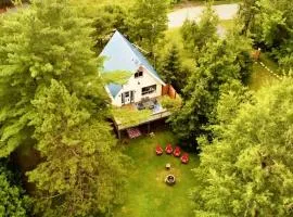 Waterfront with Spa - Le Retro