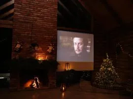 Heating pool villa with forest view, hot tube, cinema and PlayStation