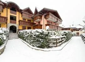 Villetta a schiera, giardino privato e box doppio