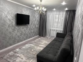 Люкс 2х комнатная квартира, hotel i Taraz