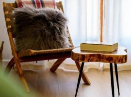 IMROF - Mountain Lodge, cabin in Escarrilla