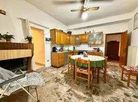 Elegant Home, boasting sweeping sea !