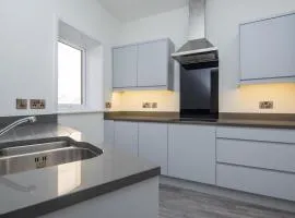 City Centre-Contactors-Professionals-Luxury Apartment