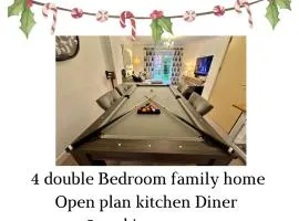 4BR Cheshire East/Townhouse/Central - Close to Bentley