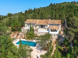 Villa Pelagia, hotel i Arvanitakaíïka