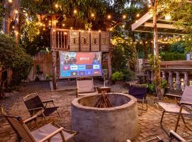 Spacious 6 Bedroom Private Villa 5 Minutes to Crisologo Sleeps 20, hotel i Vigan