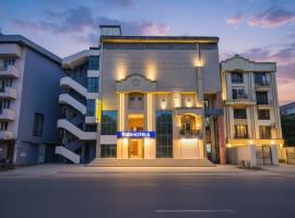 FabHotel Crescent, hotel in Faridabad