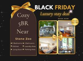 597 - 5BR Medford - Cozy Stay near Stone Zoo, ξενοδοχείο σε Medford