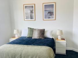 The Club Hotel Collie