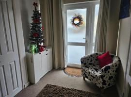 Shalom, in Saundersfoot, near the sea, ξενοδοχείο σε Saundersfoot