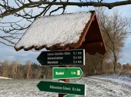 Am Schloss Wolkenstein, 75m2, 2BR, Babybett