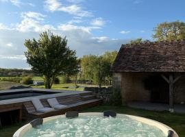 Domaine Le Pineau Private Pool & Nordic Jacuzzi Loire Valley, hotel v destinaci Bléré