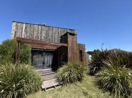 Casa Negrao - Casa En Zona Luna Roja, Chapadmalal Para 3 PAX Con Parrilla - Hola Sur