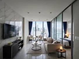 Hyde Sukhumvit11 Stylish Suite in Nana and BTS