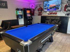 The Highgate inn and Hotel, hotel in Pembroke