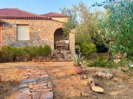 Charming Stone House, kh&aacute;ch sạn th&acirc;n thiện với th&uacute; nu&ocirc;i ở Agios Nikolaos