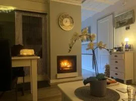 Ruhiges Ferienhaus uneinsehbarer großer Garten, komplett eingezäunt 160 m hoch