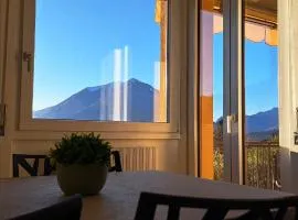 Blue Panorama del lago Perledo