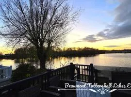 Beaumont Tattershall Lakes Escape - Lakeside lodge caravan with the fishing peg LUXURY HOT TUB