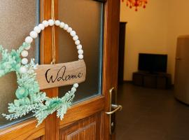 La Casita di Sopra , Spacious 2 Bedroom Apartment, con self check-in, отель в городе Caprie