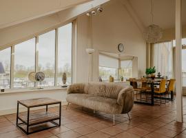 Apartment Penthouse by Interhome, holiday park in Uitgeest