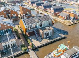 Apartment Penthouse by Interhome, hotelli kohteessa Uitgeest