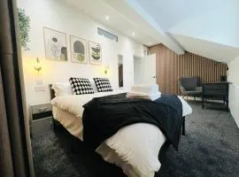 Yastayzzz at Apartment 4 St Marys Street