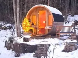 Ferienhaus Lechner am Waldrand mit Sauna, Bergblick und Naturgarten"